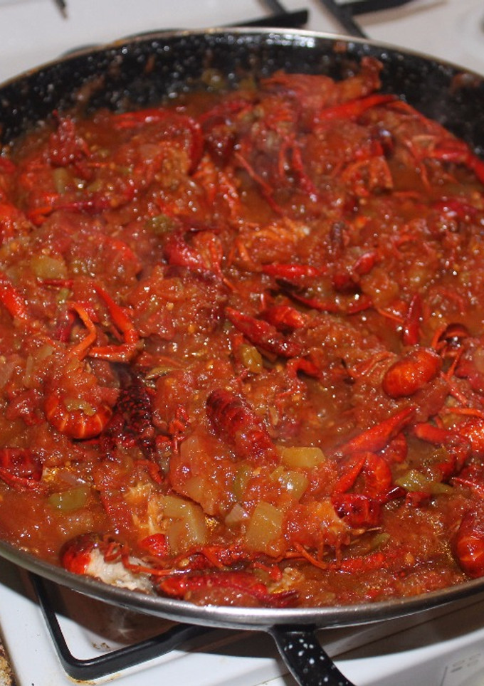 Una foto de Cangrejos de rio con tomate