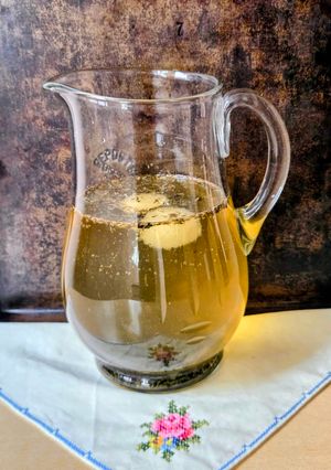 Una foto de Limonada endulzada con stevia natural 🍋 2 opciones de cómo consumir la planta 🪴