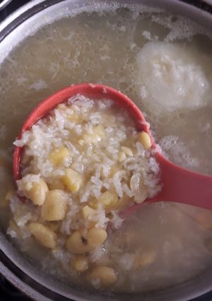Una foto de Habas con arroz