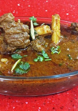 A picture of Mutton in apple gravy.