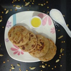 A picture of Puran pori.