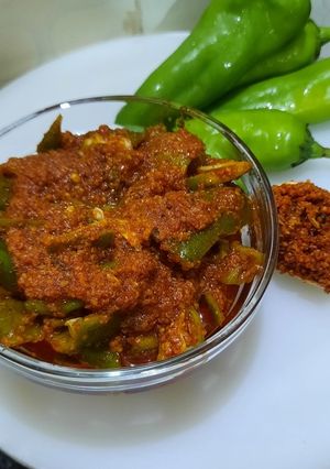 આચારી મરચા (Achari Marcha Recipe In Gujarati) રેસીપી મુખ્ય ફોટો