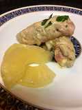 Filetes de lomo rellenos de jamón y queso con salsa ‘pimienta’