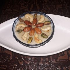 A picture of Dry fruit kheer.