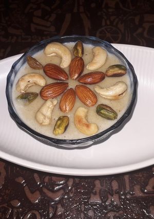A picture of Dry fruit kheer.