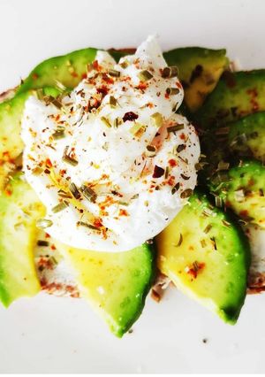 Une photo de Avocado toast/toast à l'avocat