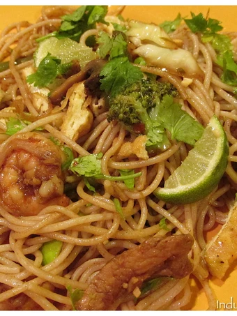 Easy Way Make Recipe Pad Thai Style Noodles with Chicken and Shrimp that is Perfect, So Delicious}