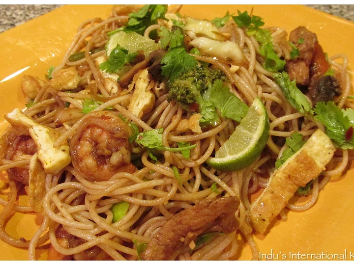 Easy Way Make Recipe Pad Thai Style Noodles with Chicken and Shrimp that is Perfect, So Delicious}