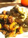 Tortelinis, salsa paternoster, albóndigas vegetales y pan a la "Pepeluí"