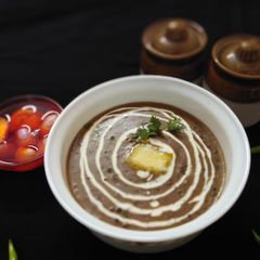 A picture of Daal Makhani.