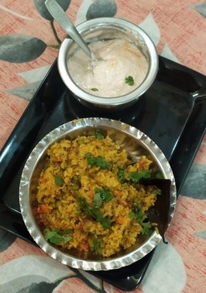 A picture of Moong dal masala khichadi.