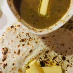 A picture of Dal Makhni.