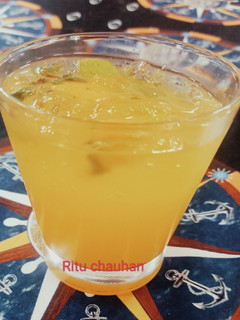 ऑरेंज मोजितो(Orange mojito recipe in hindi) रेसिपी मुख्य फोटो