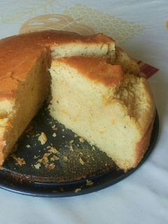 Una foto de Bizcocho sin azúcar (con naranja y vainilla)