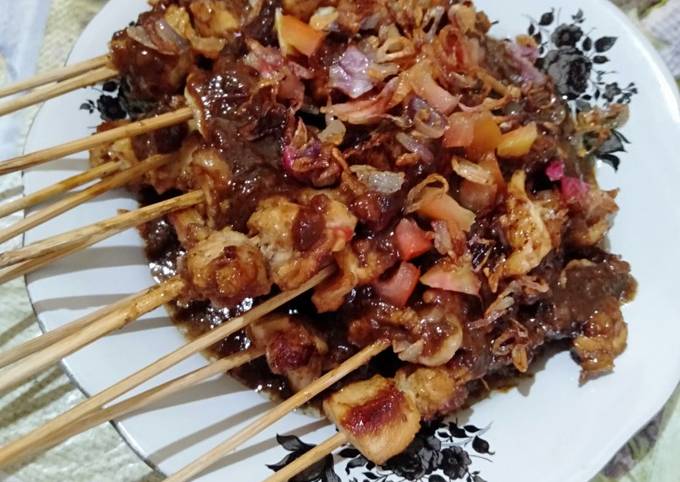 Sate ayam bumbu kacang