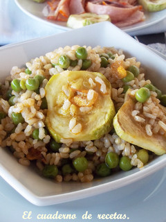 Una foto de Arroz Integral con calabacín asado