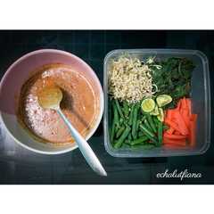 Pecel Sayur Simple রেসিপির প্রধান ছবি