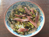 Brócoli al horno con anchoas y parmesano