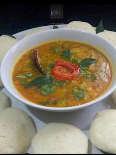 A picture of Idli sambar.