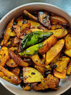 உருளைக்கிழங்கு ப்ரை (Urulaikilanku fry recipe in tamil) செய்முறை முக்கிய புகைப்படம்