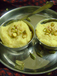 A picture of Suji and Custard Halwa.