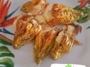 Una foto di ricetta fiori di zucca al forno con uovo