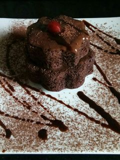 চকোলেট ডেকাডেন্ট কেক (chocolate decadence cake in bengali) রেসিপির প্রধান ছবি