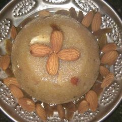 Suji halwa A picture of Suji halwa.