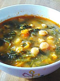 Una foto de Garbanzos con espinacas
