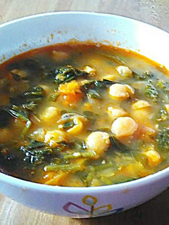 Una foto de Garbanzos con espinacas