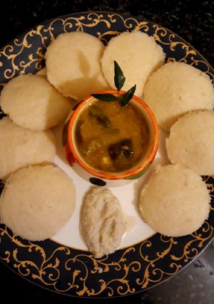 স্পাইসি ইডলি(spicy idli recipe in bengali) রেসিপির প্রধান ছবি