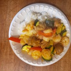 A picture of Garlic shrimp & sausage skillet.