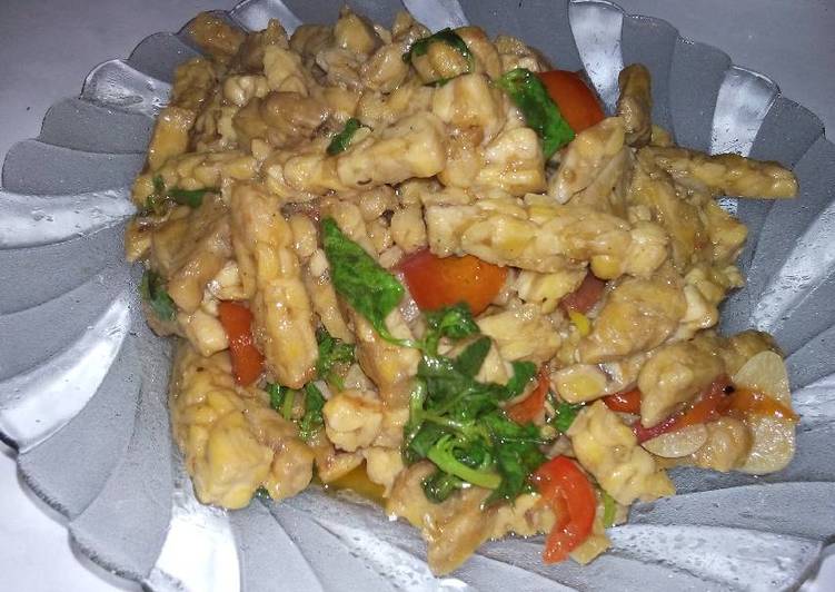 Resep Tempe saus tiram kemangi yang Lezat Sekali