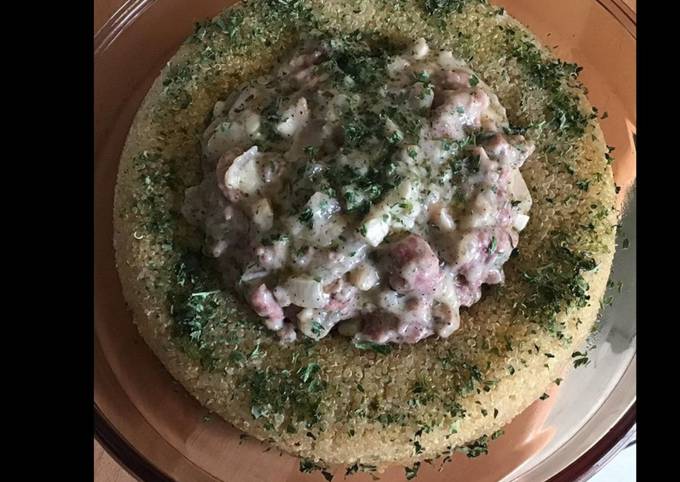 Recette Appétissante Couronne de quinoa au veau oignons crème et vin
blanc