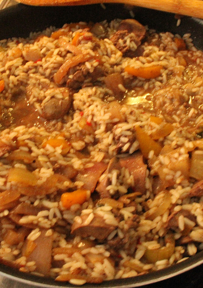 Una foto de Arroz con hígado de pollo
