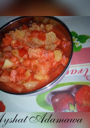 A picture of 3ingridients fruit salad.