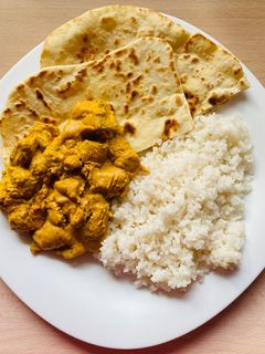 Kókusztejes-mandulás csirke curry recept fotója
