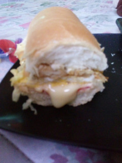 Una foto de Comidita fácil y rápida. Sándwich de mila completito