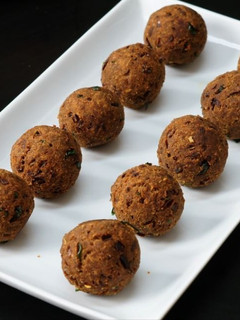 மட்டன் கோலா உருண்டை (mutton kofta/ mutton kola urundai) செய்முறை முக்கிய புகைப்படம்