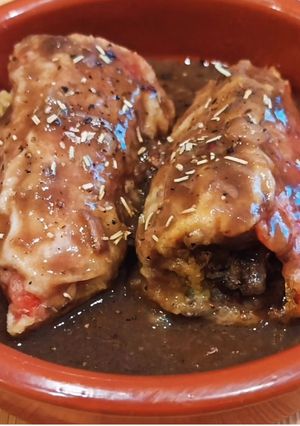 Una foto de Piquillos rebozados rellenos de carrilleras