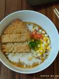 Mie Ramen (Mie Instant Hack) dengan Tempe Katsu