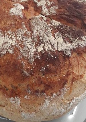 Una foto de Pan de 4 harinas amasado en panificadora y horneado en pyrex