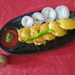 A picture of Potato Fritters Pakoda.