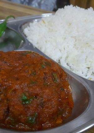 A picture of Bottlegurd kofta curry.