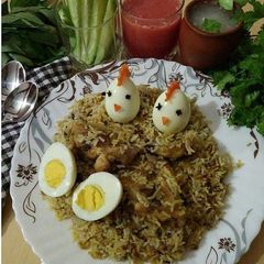 A picture of Hyderabadi Chicken dum biryani.