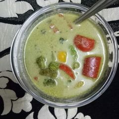 Thai green curry A picture of Thai green curry.