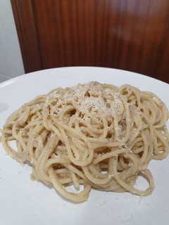 Una foto de Spaghetti tartufo e funghi