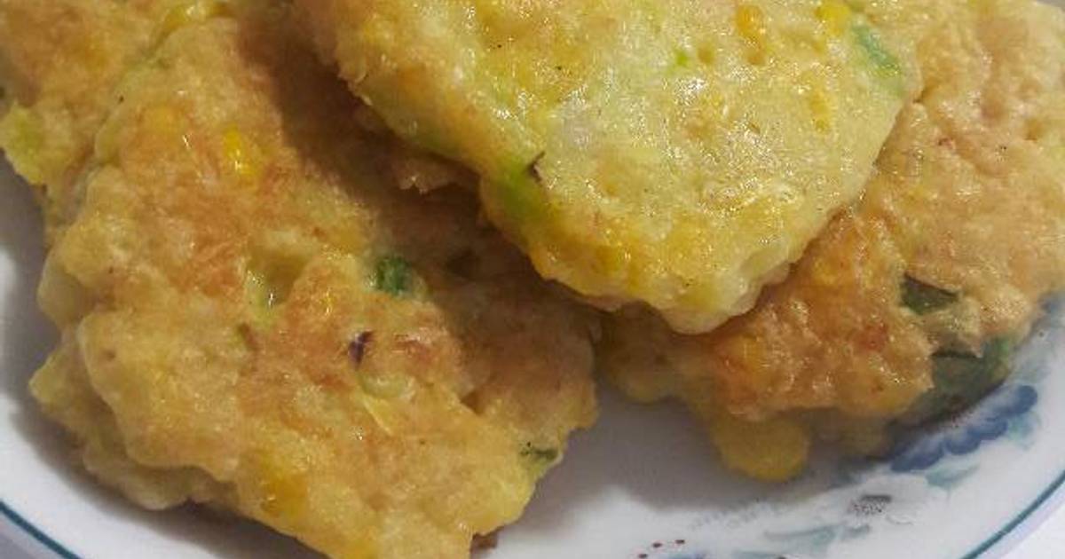 Resep Bakwan jagung simple oleh Titinus Santi - Cookpad