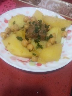 صورة لوصفة جواز بطاطا باللحم (بطاطا مرقة بيضاء)