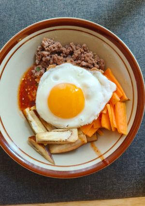 Foto resep Bibimbap (Nasi Campur Daging ala Korea)